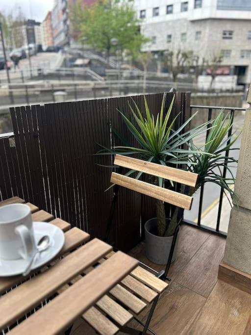 Piso Deluxe Con Balcon Cerca Del Casco Viejo Leilighet Bilbao Eksteriør bilde